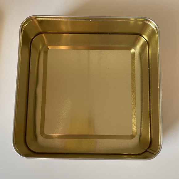 Special Edition English Empty Tin Celebrating Coronation of HM King Charles III - Picture 5 of 11